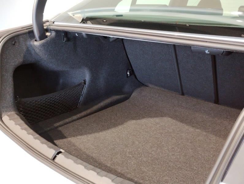 G20 320i Saloon LCI RHD MX