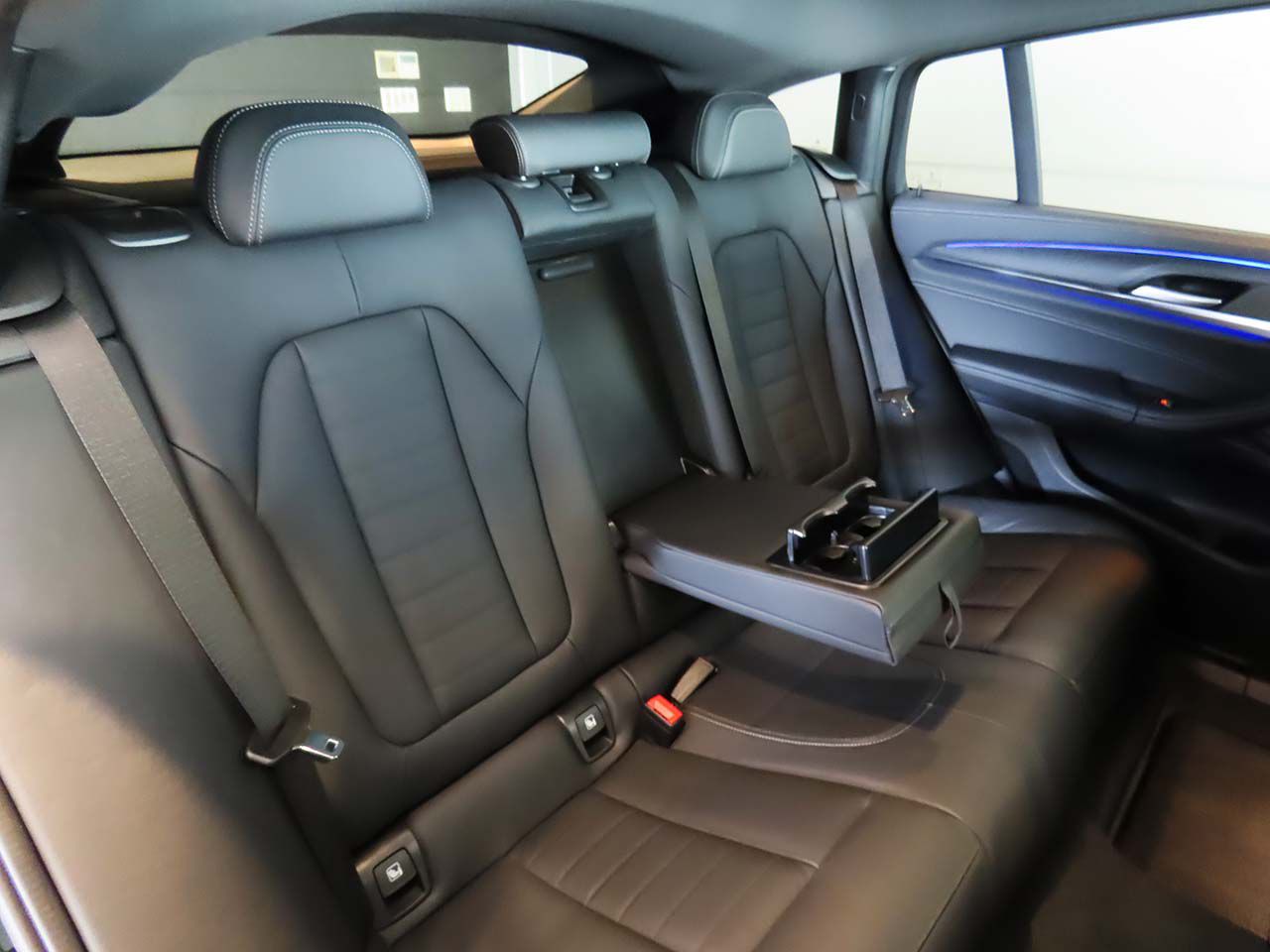G02 X4 M40i RHD LCI