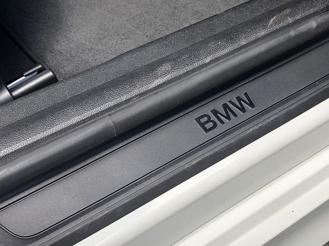 G20 320d xDrive RHD Saloon