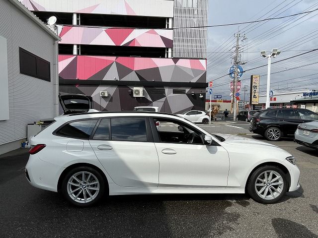 G21 320d xDrive Touring RHD