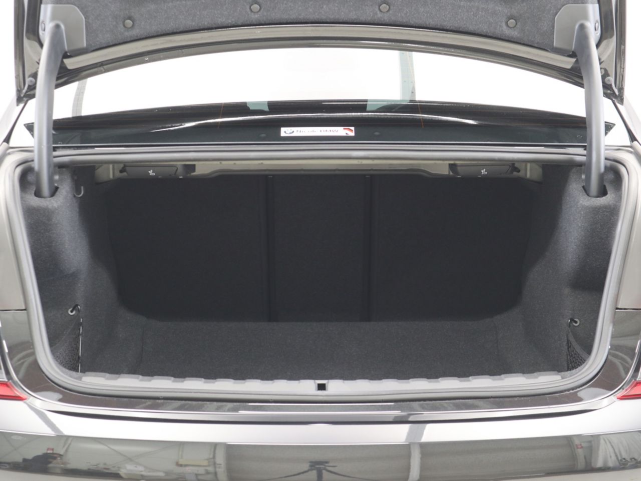G20 320i Saloon RHD MX
