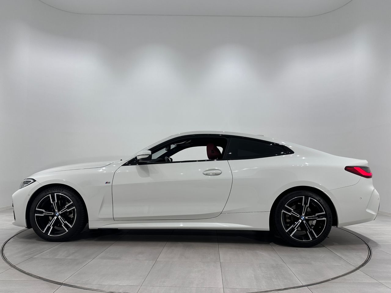 G22 420i B48 2.0 RHD