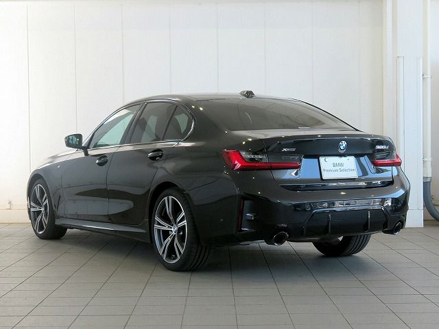 320d xDrive Berline RHD