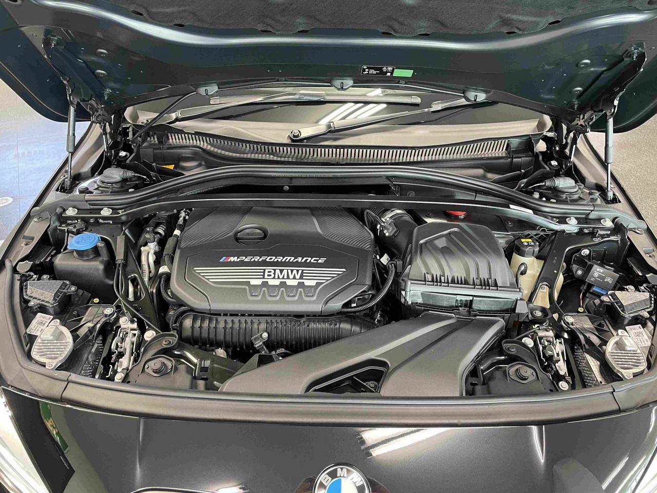 F40 M135i xDrive Sports Hatch 5-door B48 2.0i