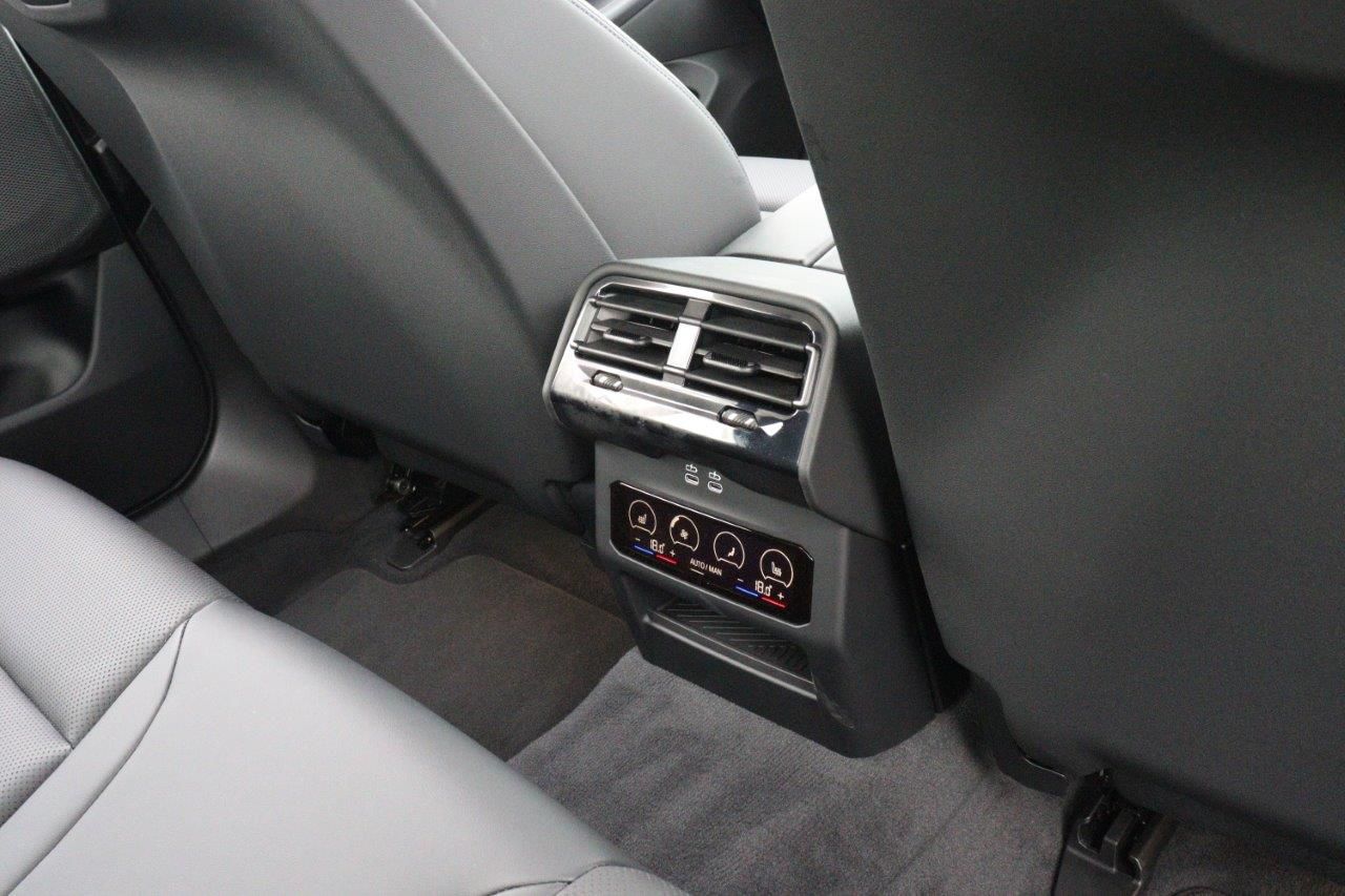 520i Sedan RHD