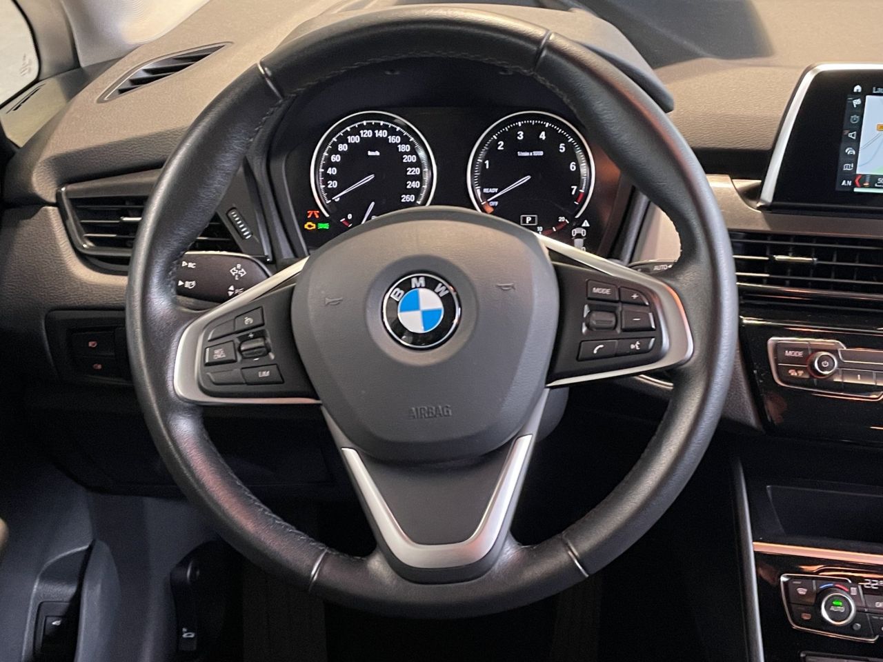 BMW 218