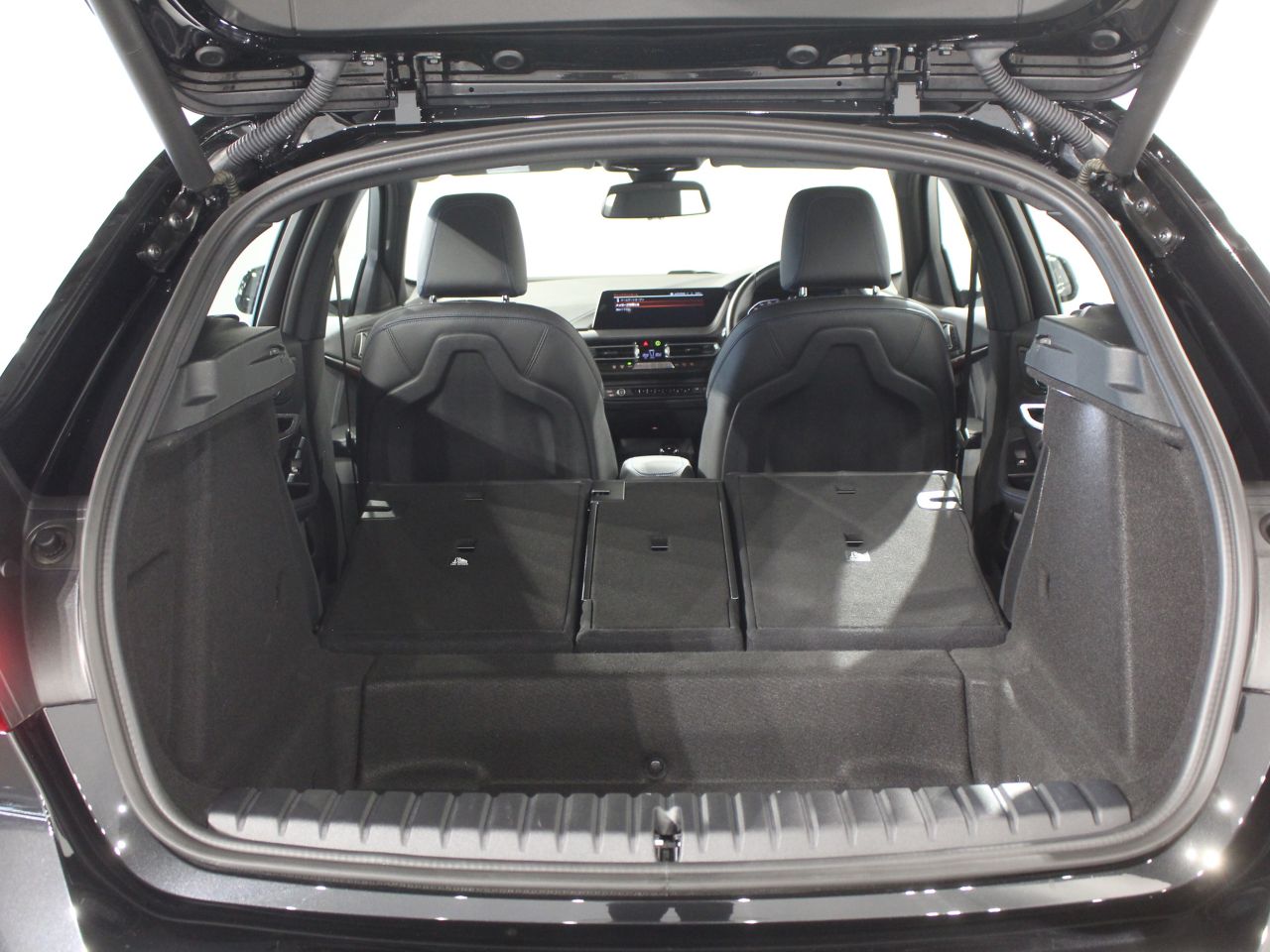 F40 118d Sports Hatch 5-door B47 2.0d