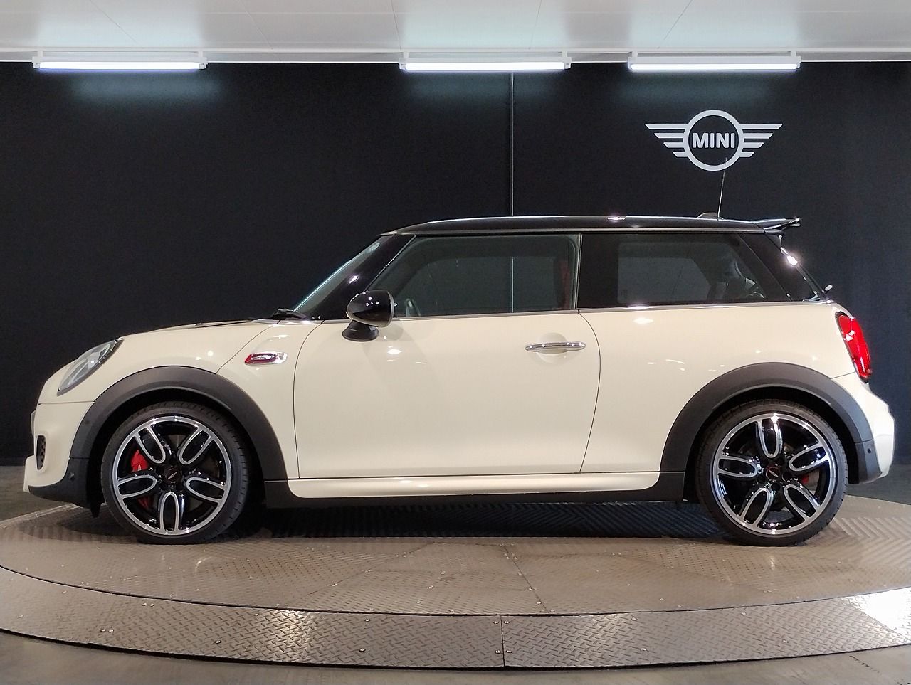 F56 MINI JOHN COOPER WORKS