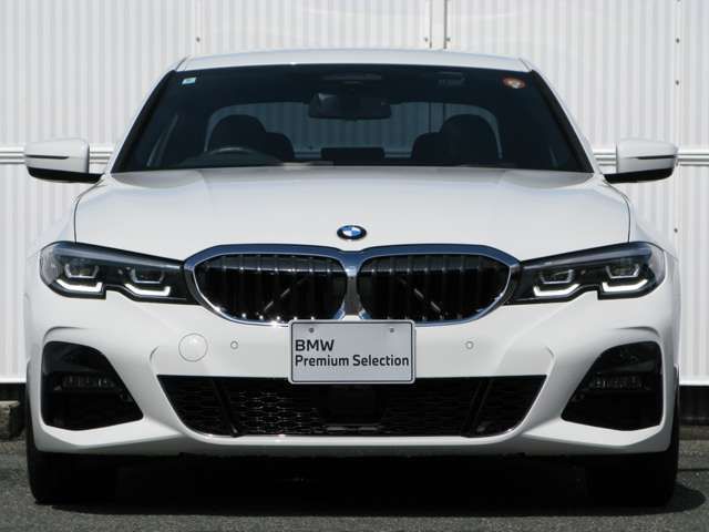 G20 320d xDrive RHD Saloon