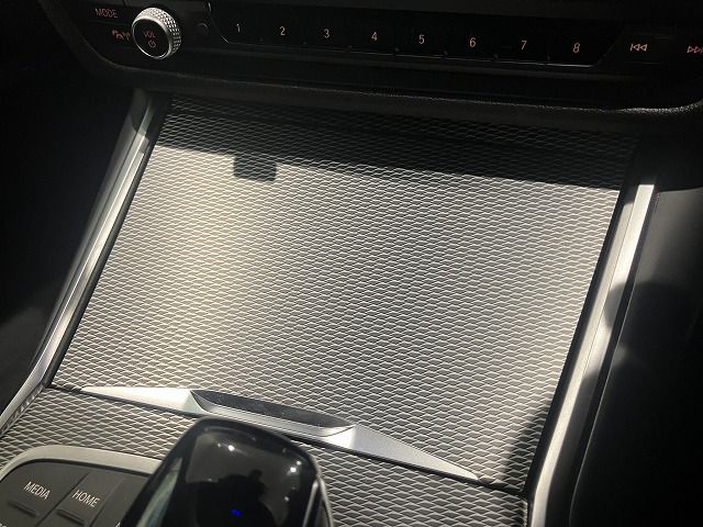 G20 320i Saloon RHD TU