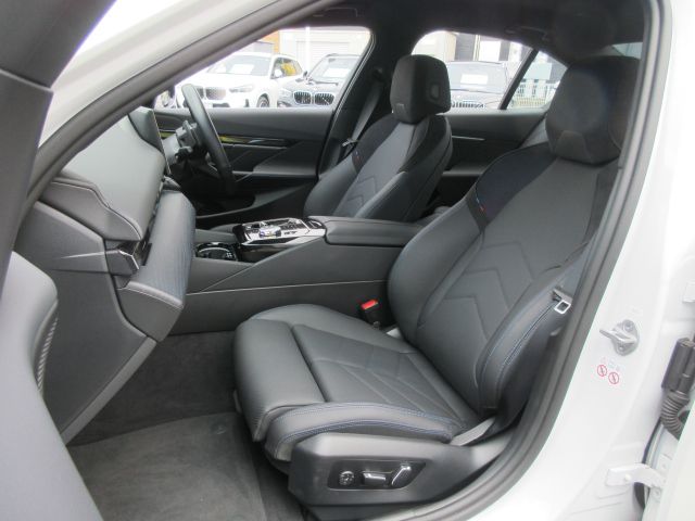 520i Sedan RHD