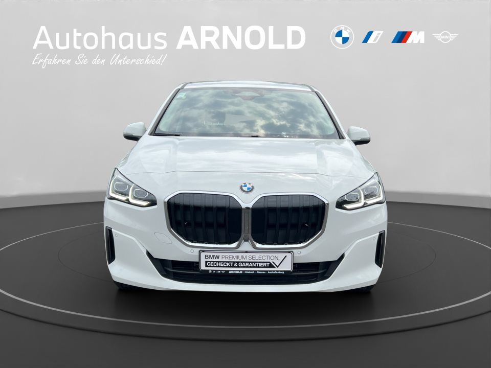 BMW 218