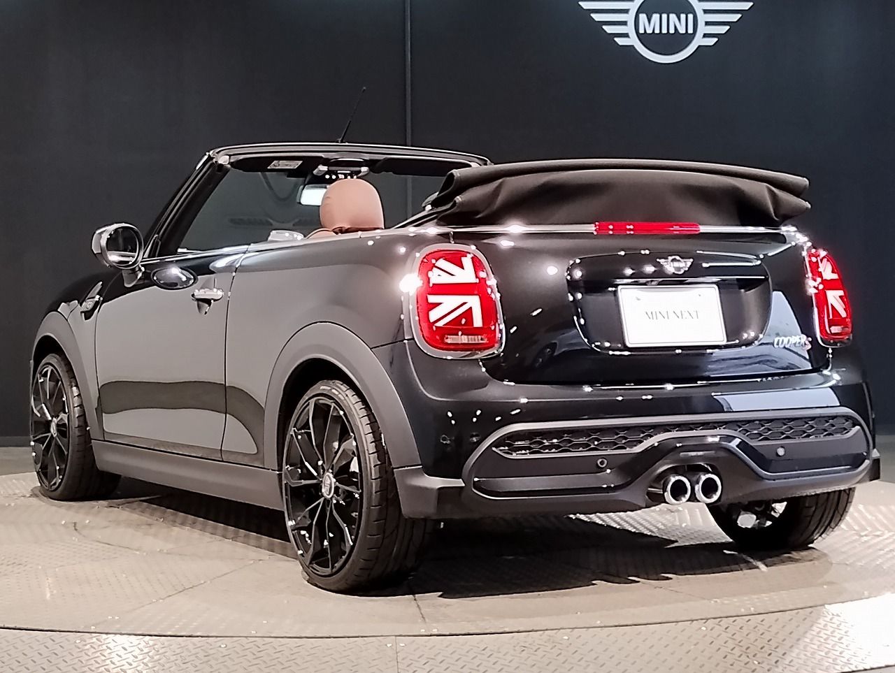 MINI Cooper S Convertible RHD