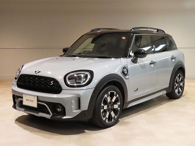 MINI COOPER SE CROSSOVER ALL4 UNTAMED EDITION.