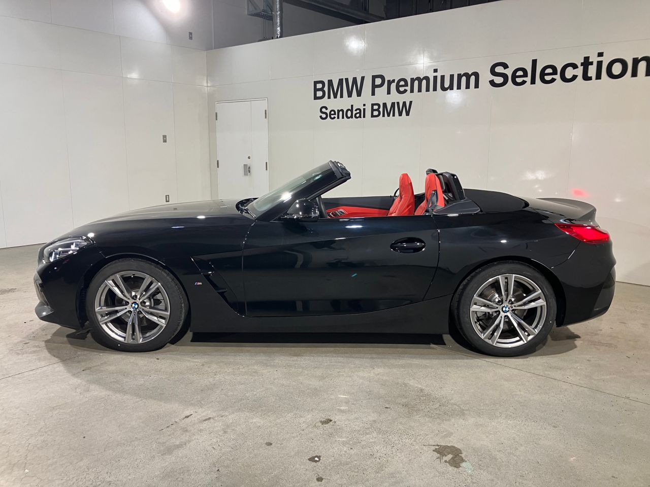 G29 z4 sDrive20i RHD