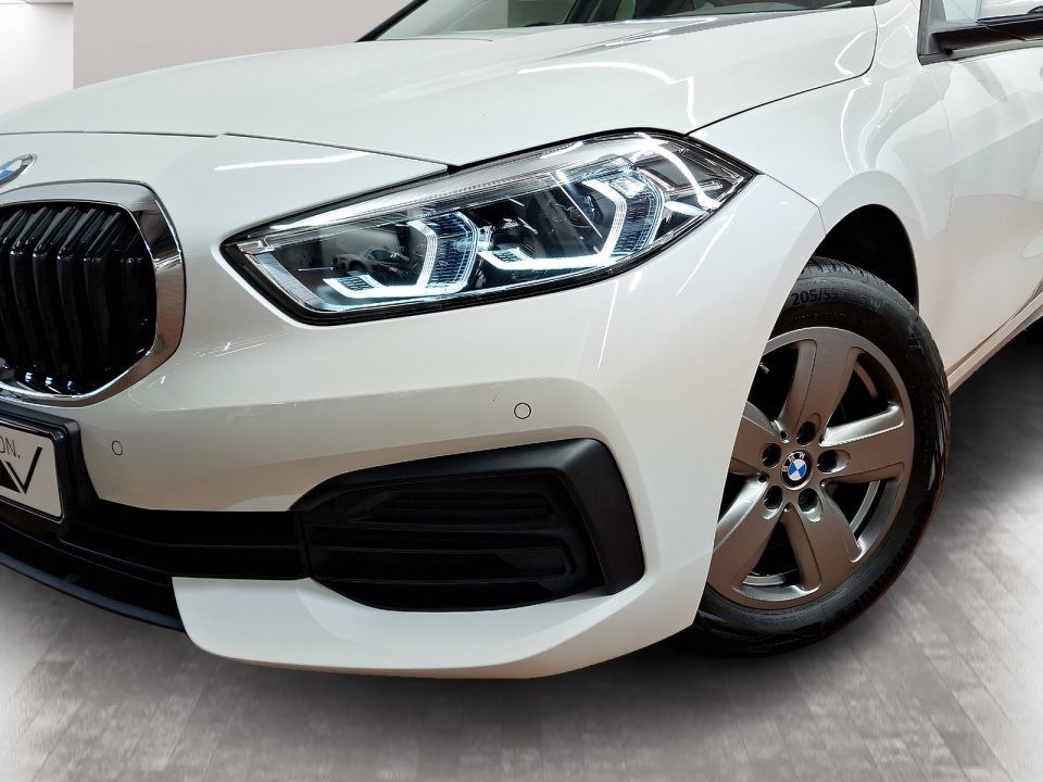 BMW 118