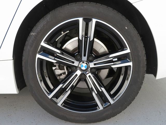 320d xDrive Berline RHD