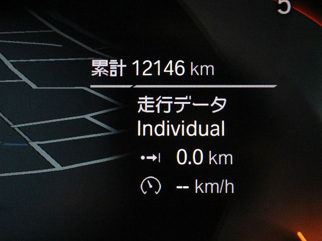 320i Sedan RHD