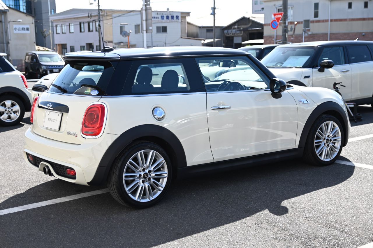 F56 MINI COOPER S