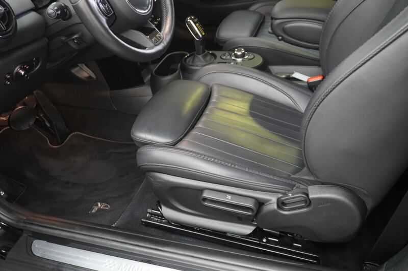 MINI Cooper SE