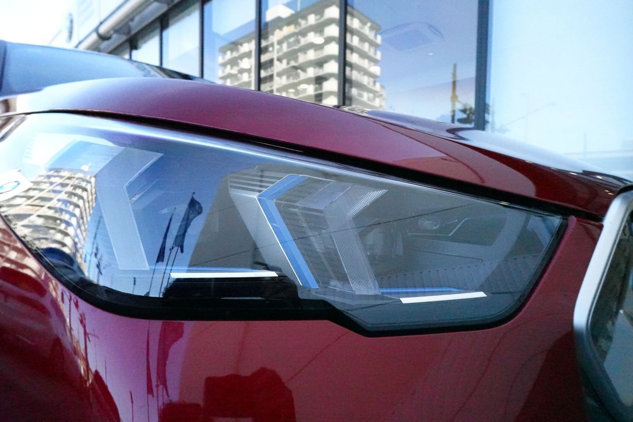 iX2 xDrive30 MSP