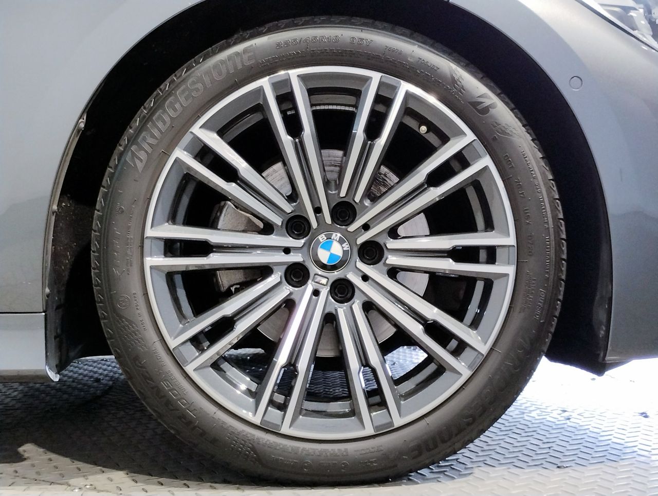 G20 320i Saloon RHD MX