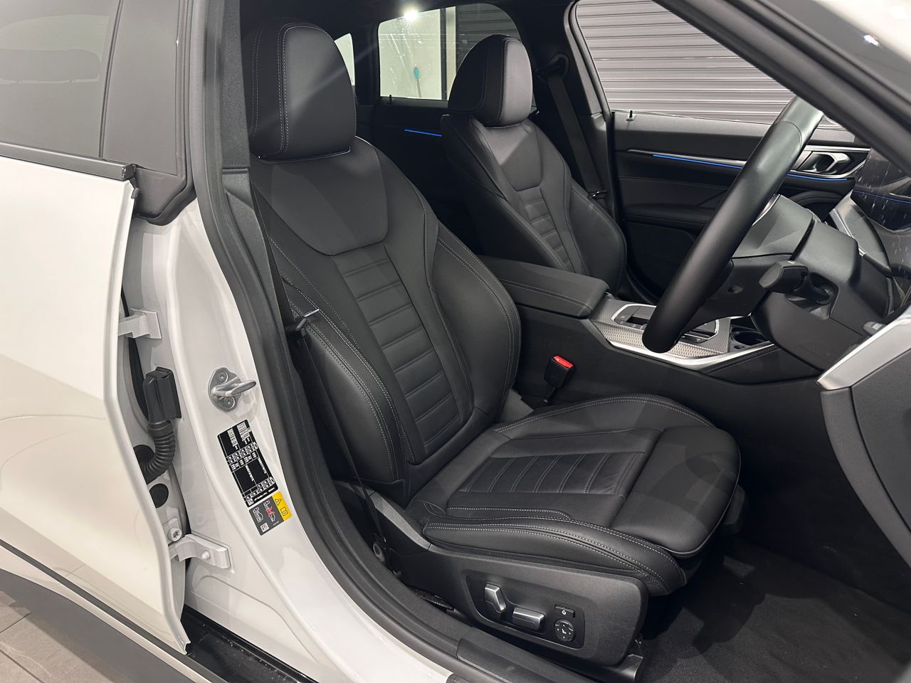 G26 i4 eDrive40 RHD