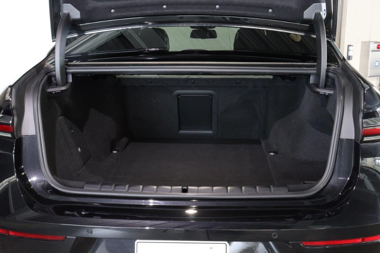 BMW i7 eDrive50 Sedan RHD
