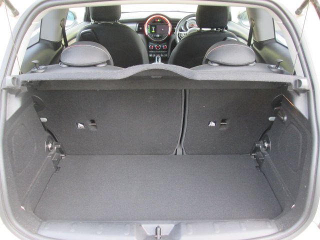 MINI Cooper D 3-Door Hatch