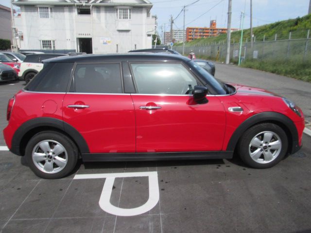 F55 MINI Cooper 5-Door Hatch LCI