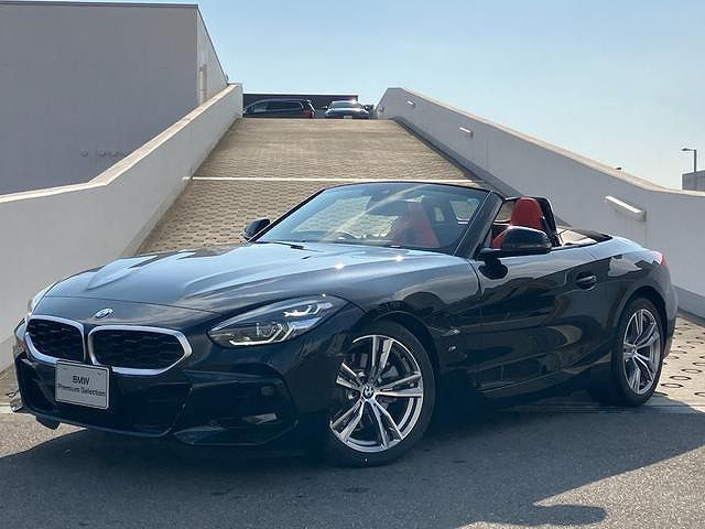 G29 z4 sDrive20i RHD