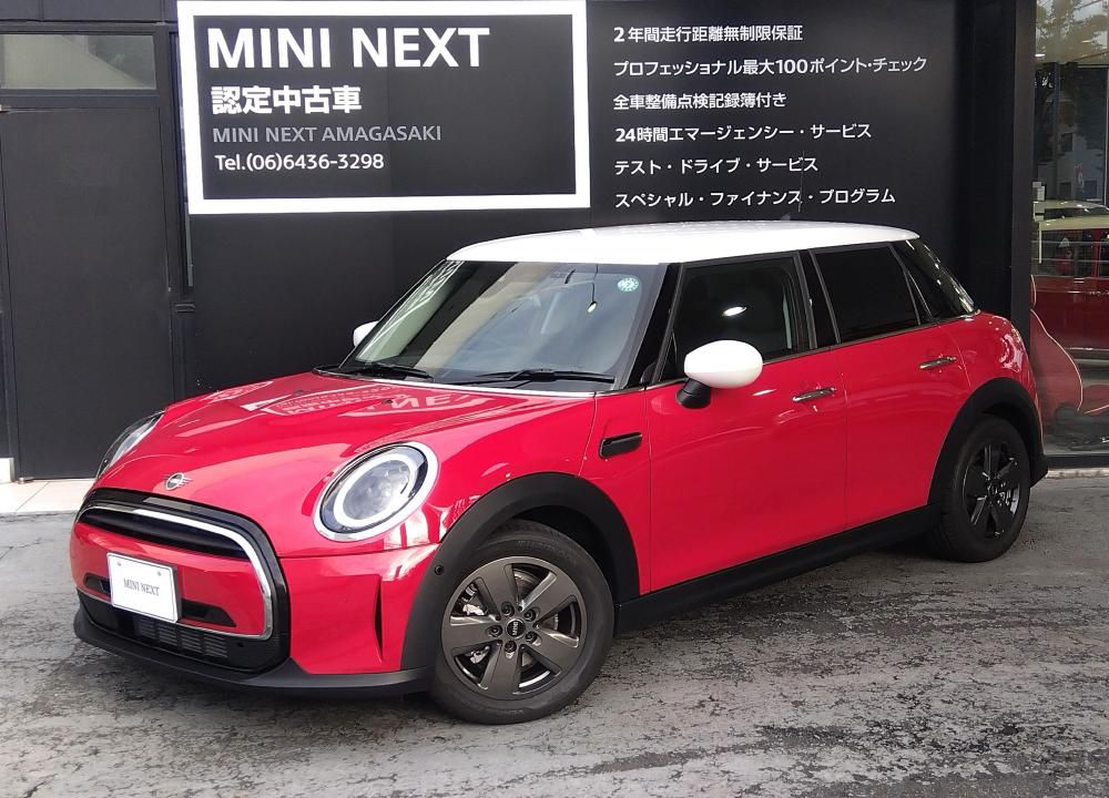 MINI COOPER 5 DOOR.