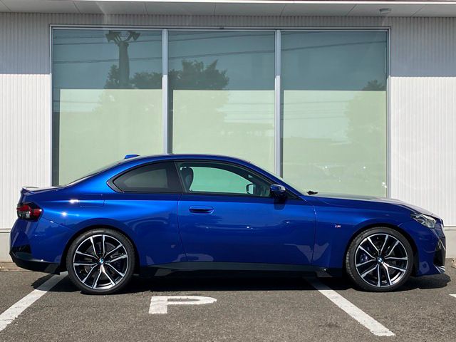 G42 220i Coupe