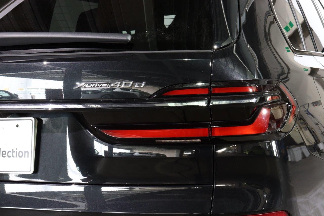 X7 xDrive40d RHD US
