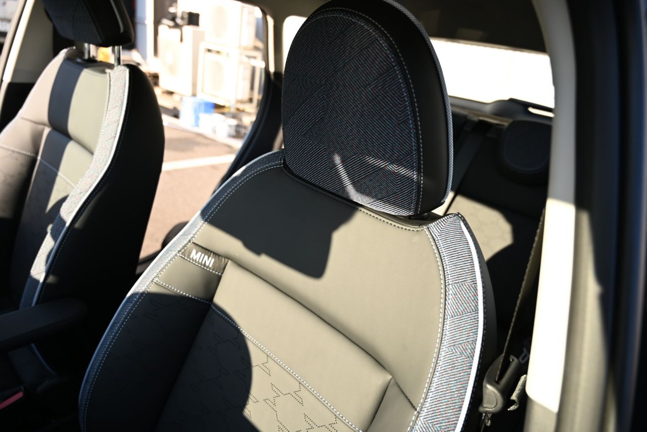 J05 MINI Aceman E