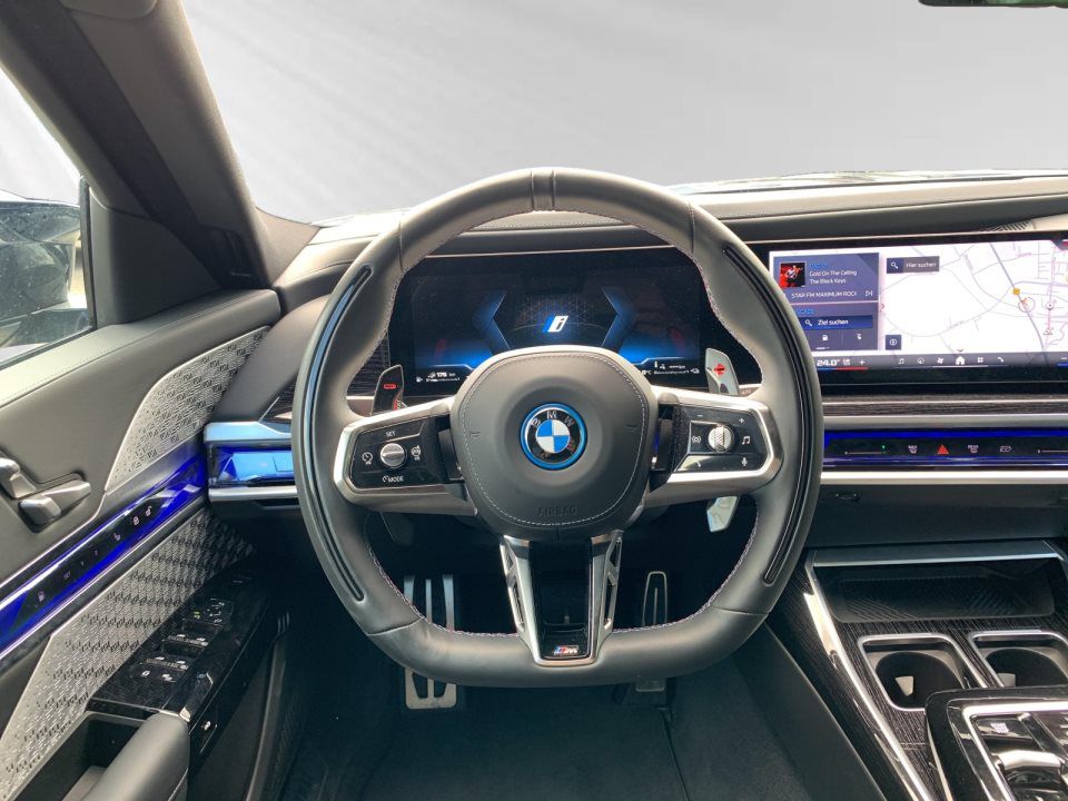 BMW 760