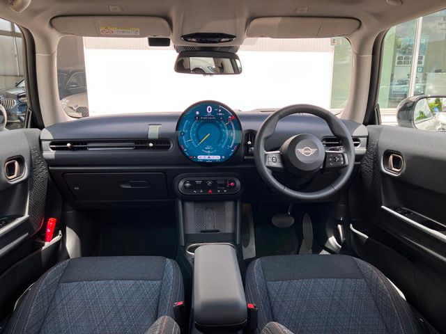 F66 MINI Cooper C 3Dr