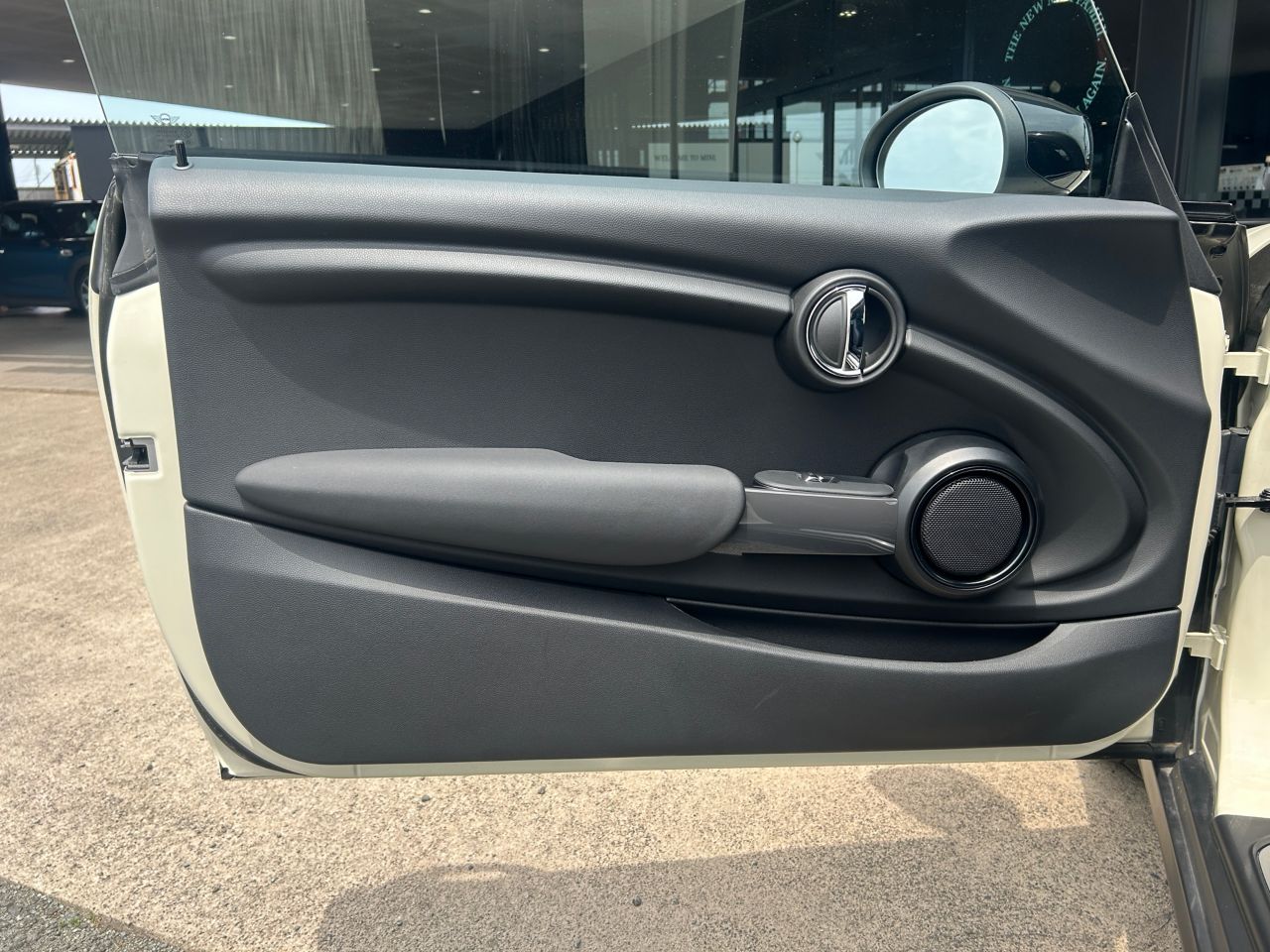 F56 MINI Cooper 3-Door Hatch LCI