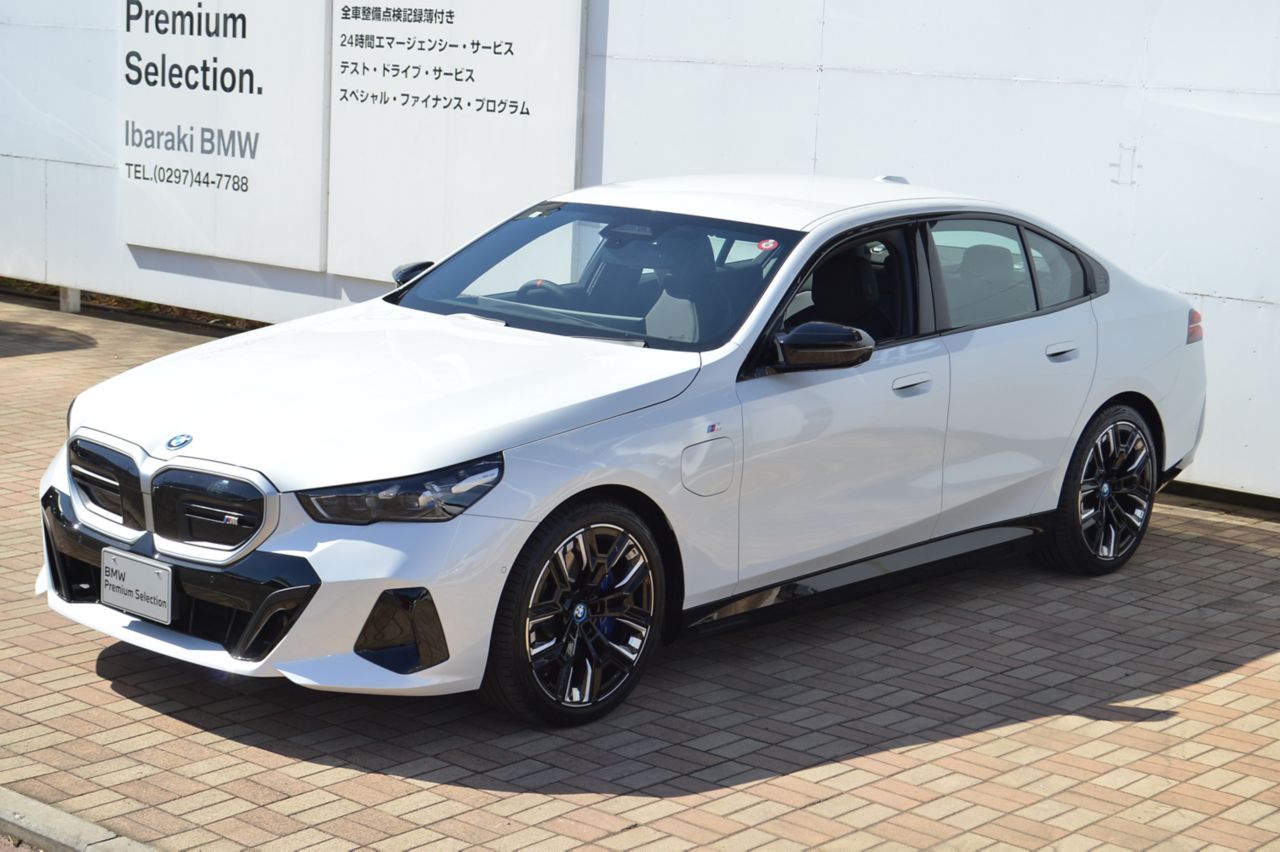 BMW i5 M60 xDrive Sedan RHD