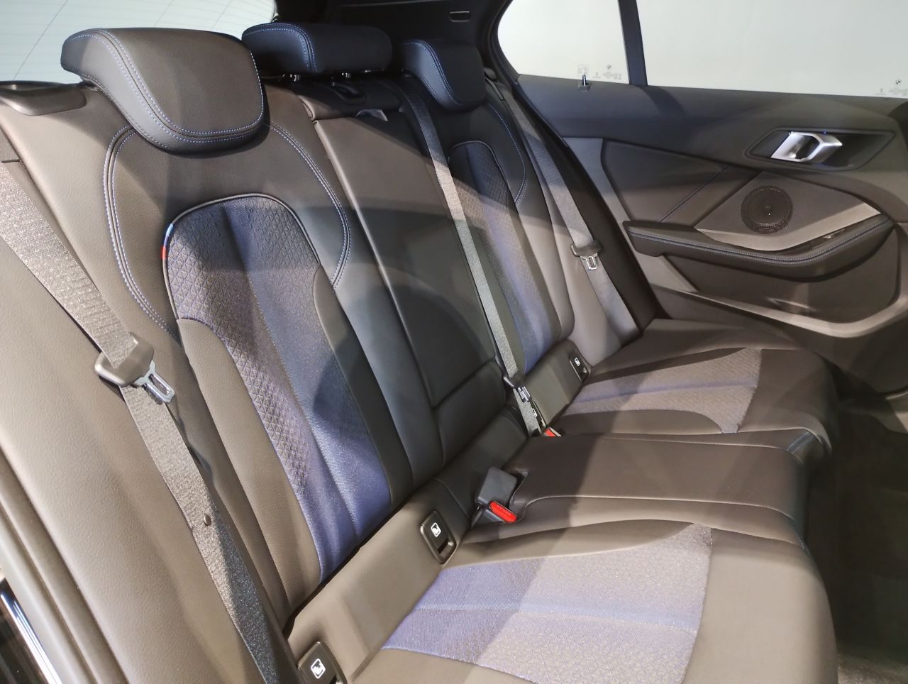 F40 118d Sports Hatch 5-door B47 2.0d