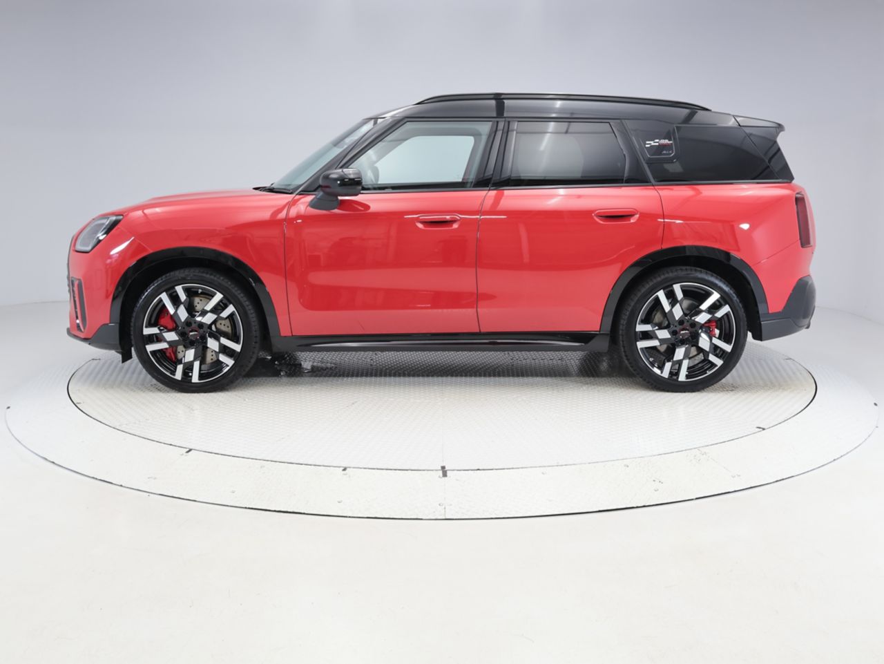 U25 MINI John Cooper Works Countryman ALL4