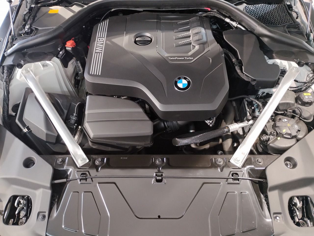 G29 z4 sDrive20i RHD