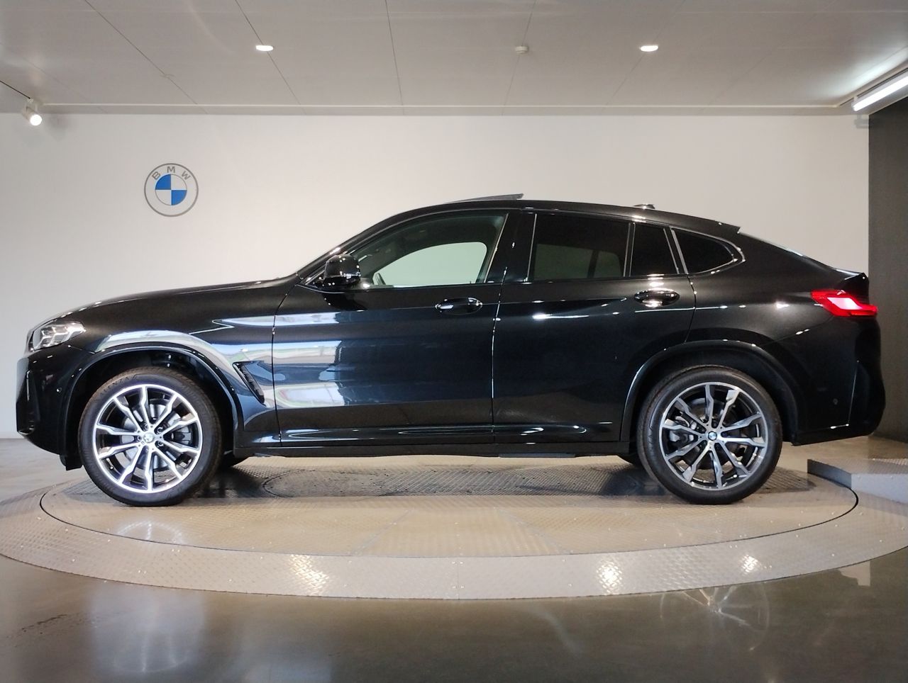 X4 xDrive20d RHD