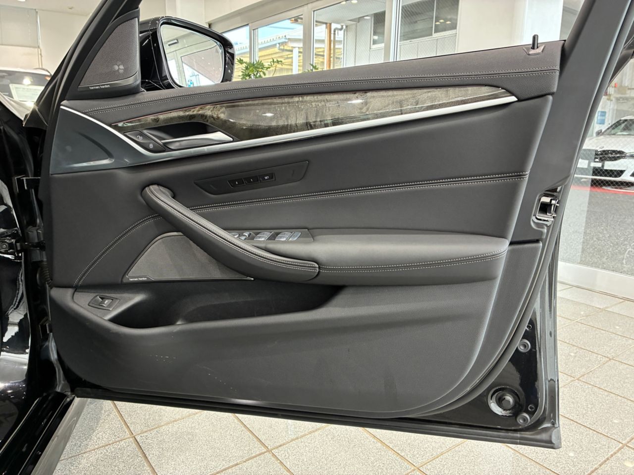520d xDrive Touring RHD