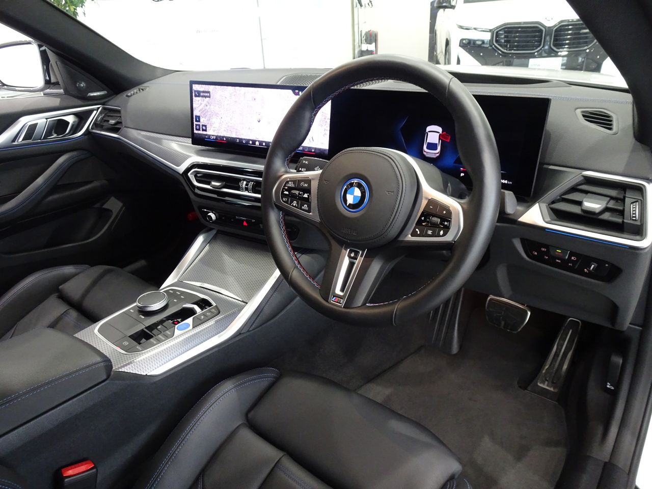 G26 i4 M50 RHD