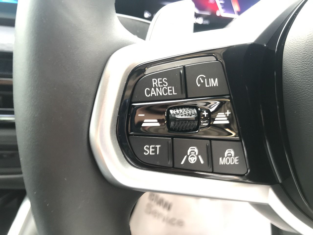 320d xDrive Berline RHD