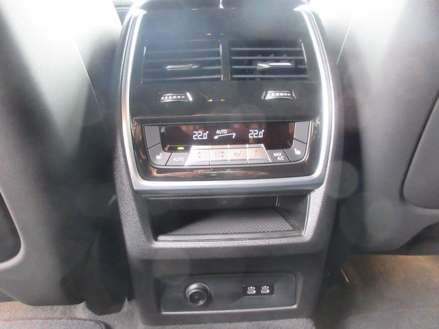 XM RHD