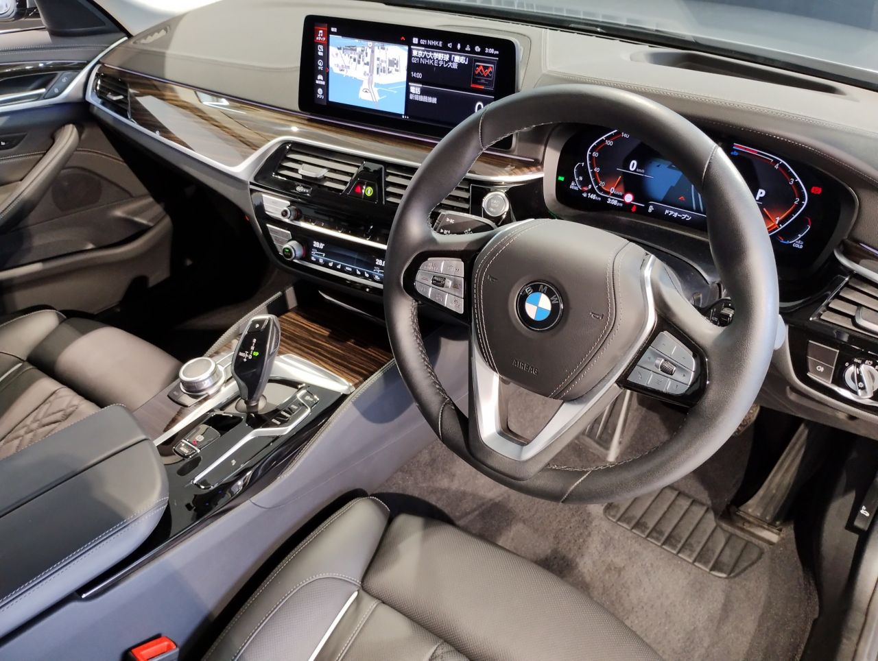 520d xDrive Sedan RHD