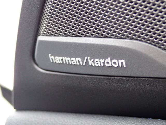 G02 X4 M40i RHD LCI