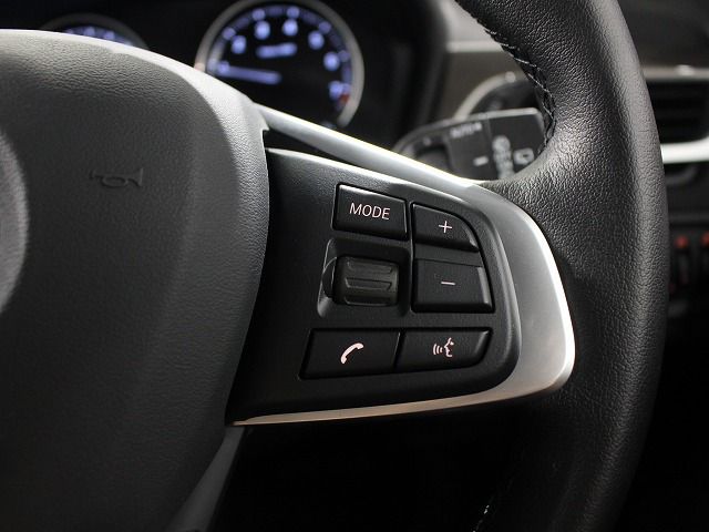X1 sDrive18i RHD